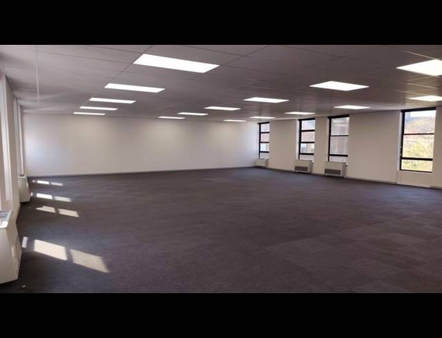 BUSINESS PROPERTY TO RENT IN ROSEBANK